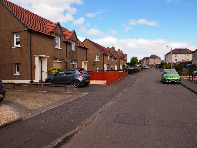 Dundarroch Street houses and parked cars
